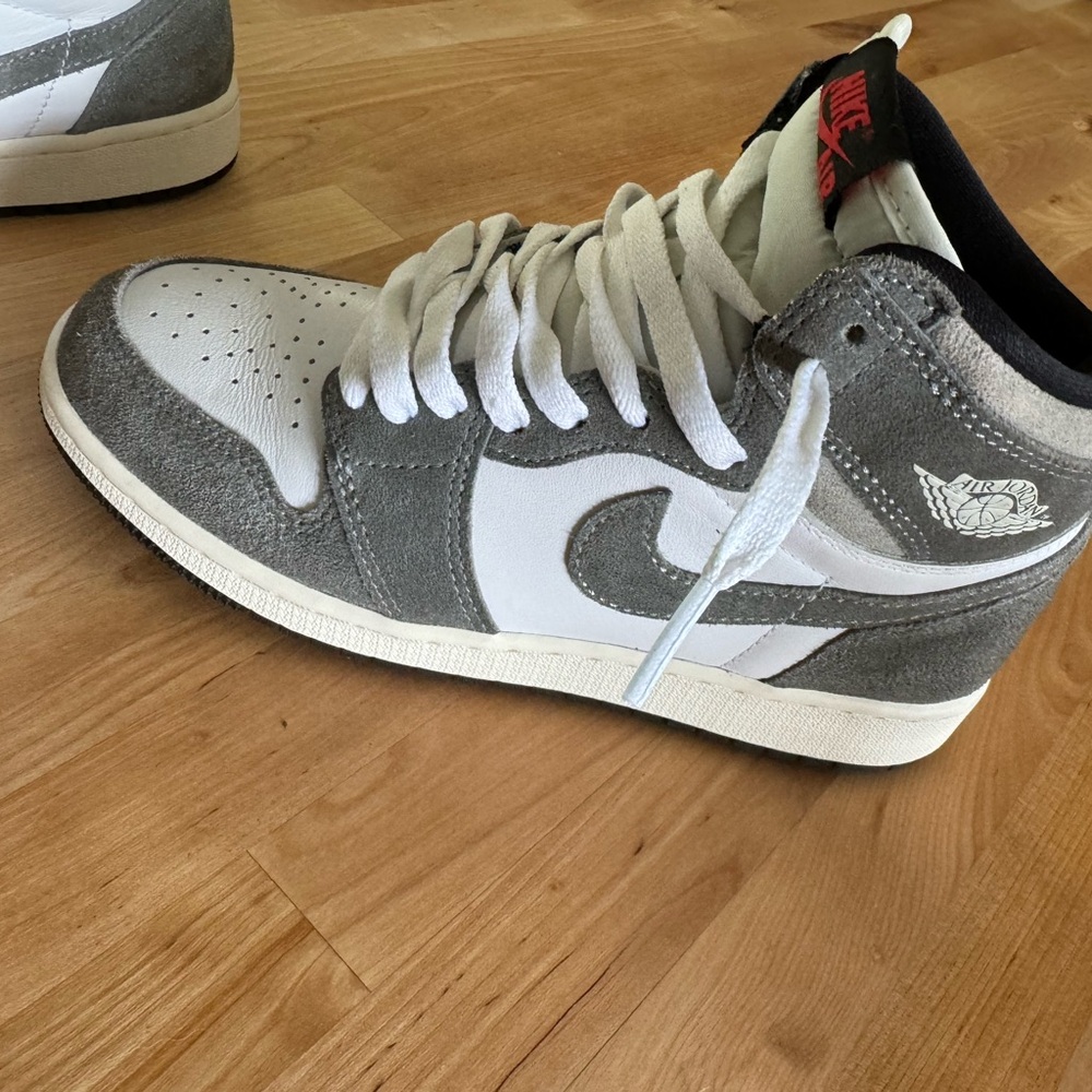 Air Jordan 1 high tops — worn once!